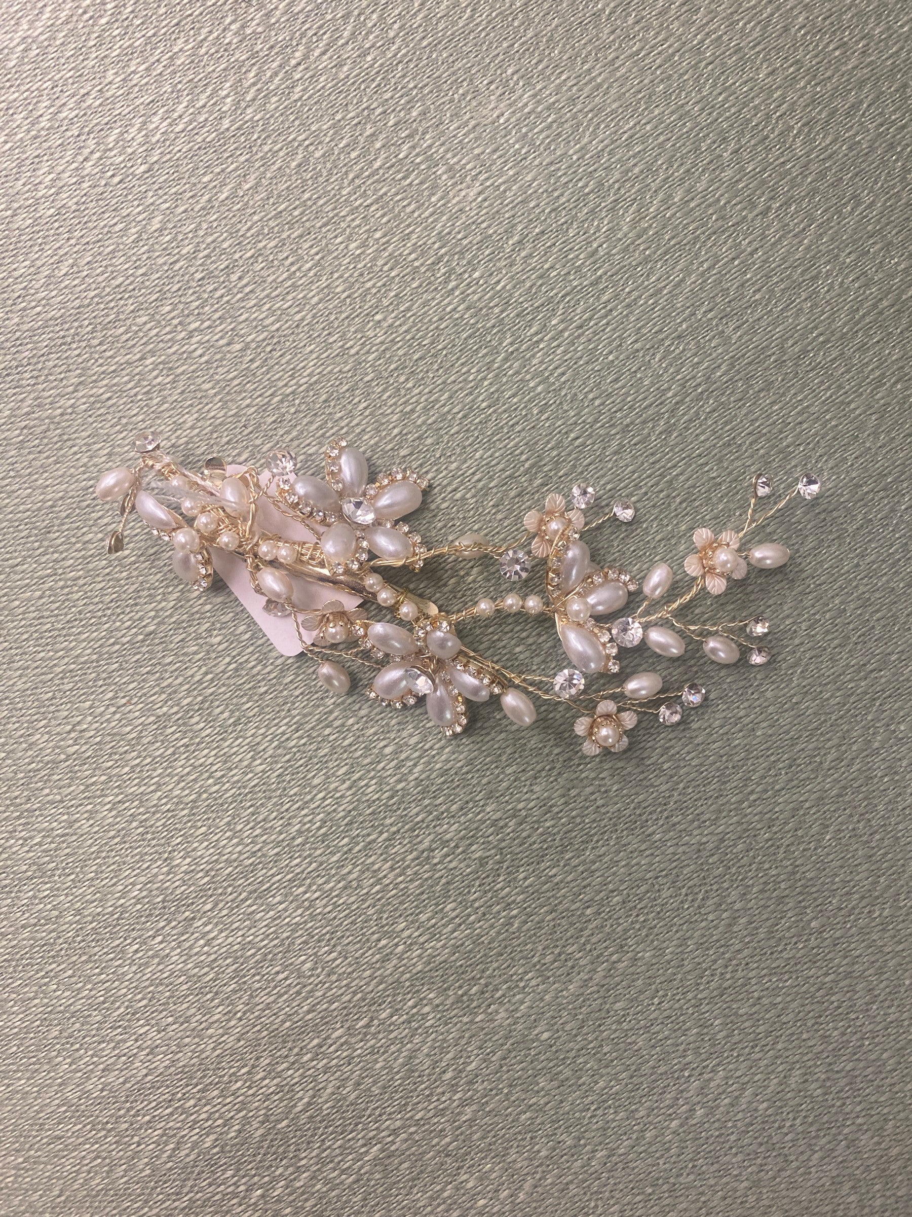 2251 Gold Pearl Hair Piece