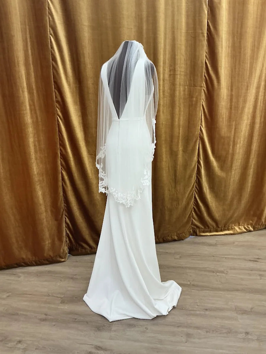 Giselle SP491 Soft tulle lace edge fingertip veil