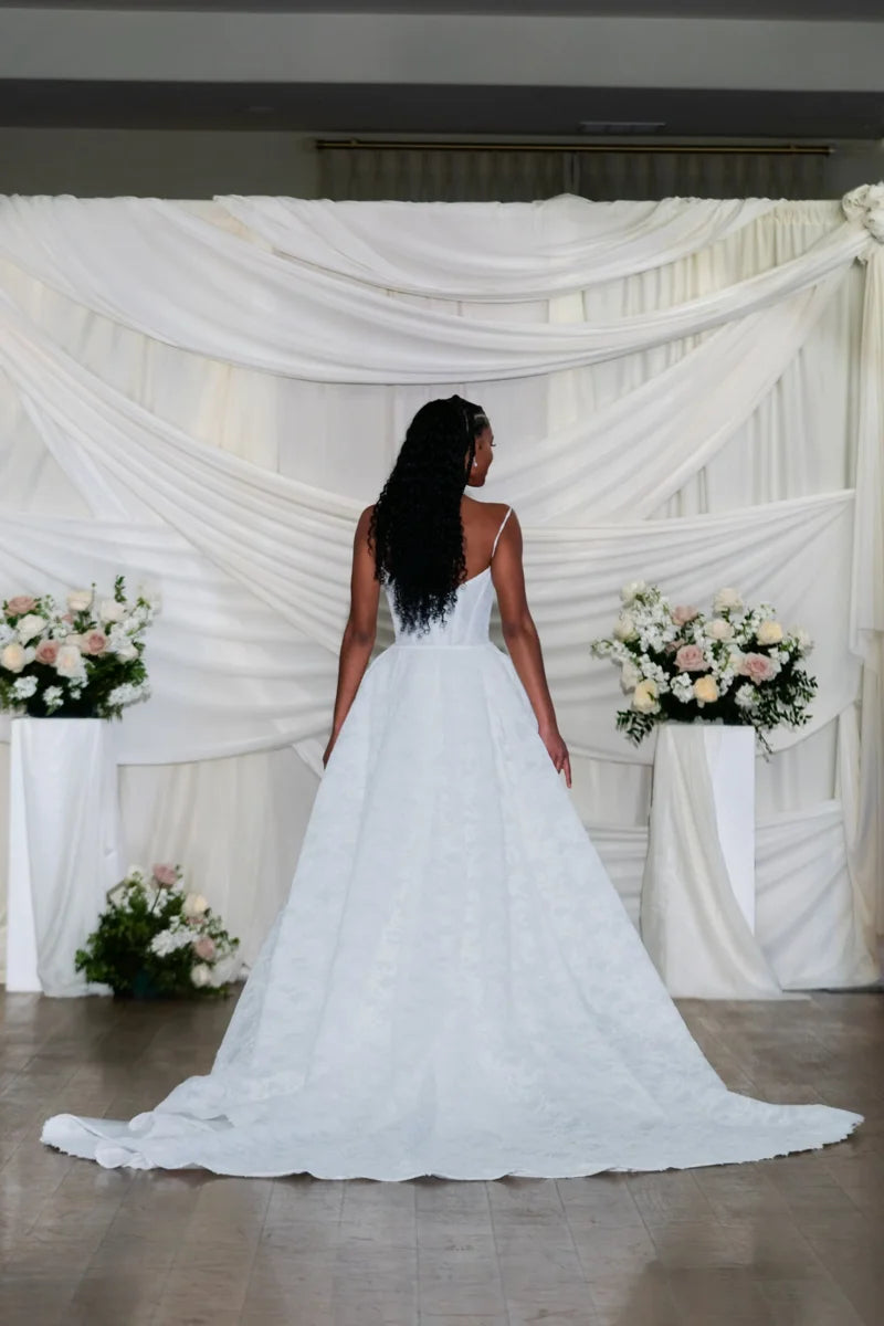 Elizabeth Lee Beckett w/Overskirt