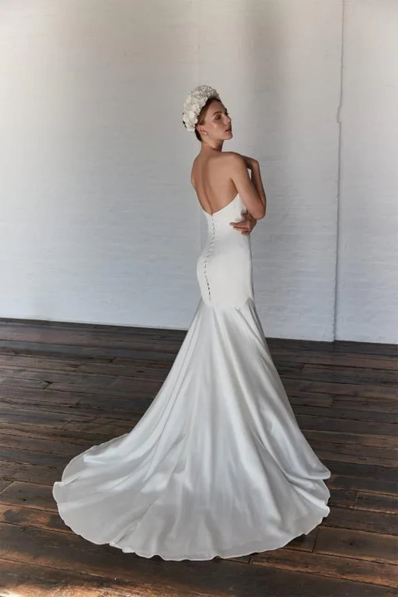 Sassi Holford Astrid