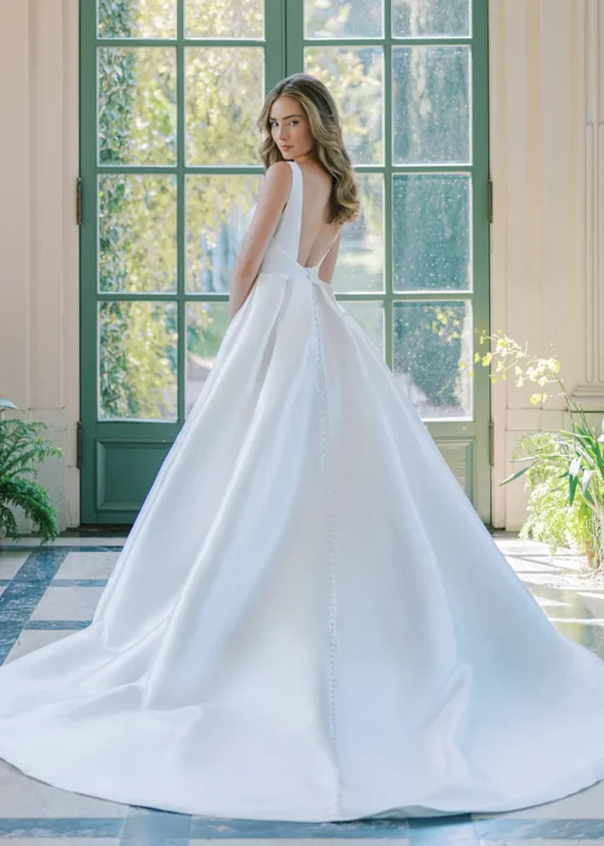 Blue Willow Antonella
