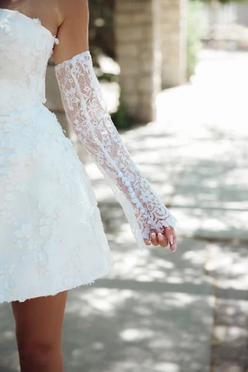 Heirloom Scarlett Gloves