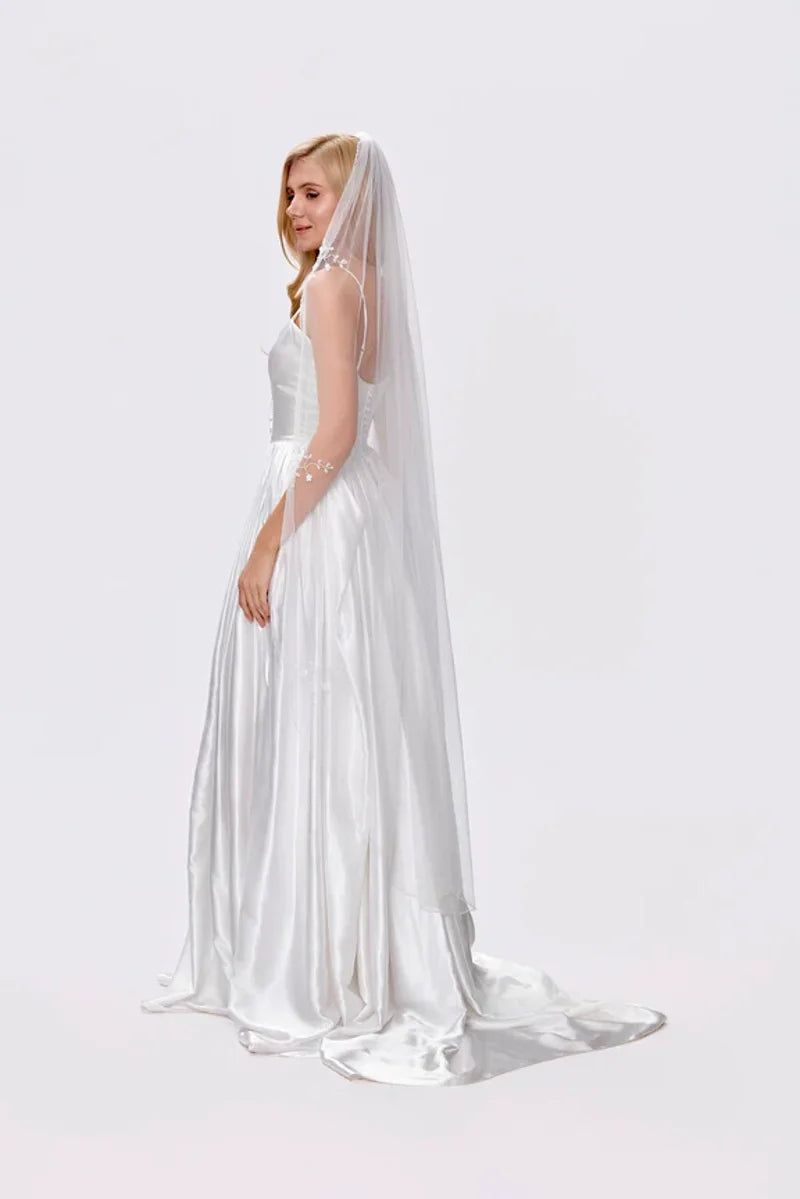 Hallie Veil