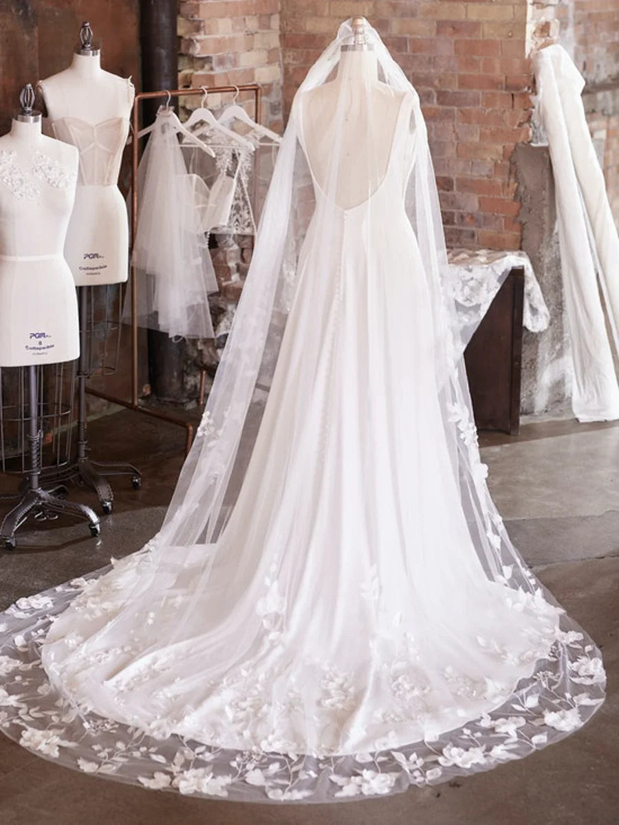 Maggie Sottero Lavinia Veil