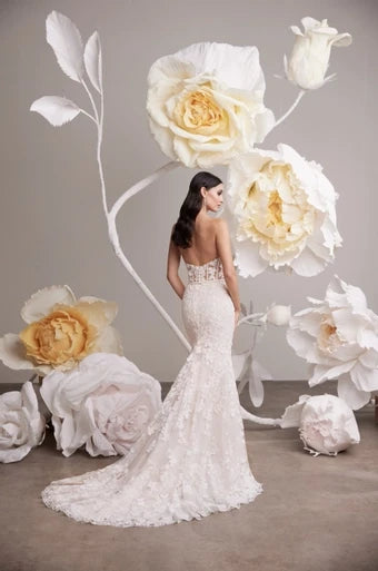 huxley flowy wedding dress Made With Love, Huxley Flowy Wedding Dress Save 32%
