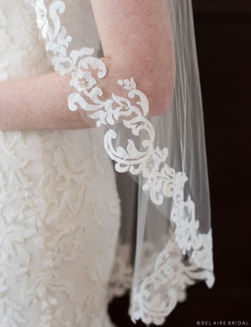 Bel Aire V7357 Lace Veil