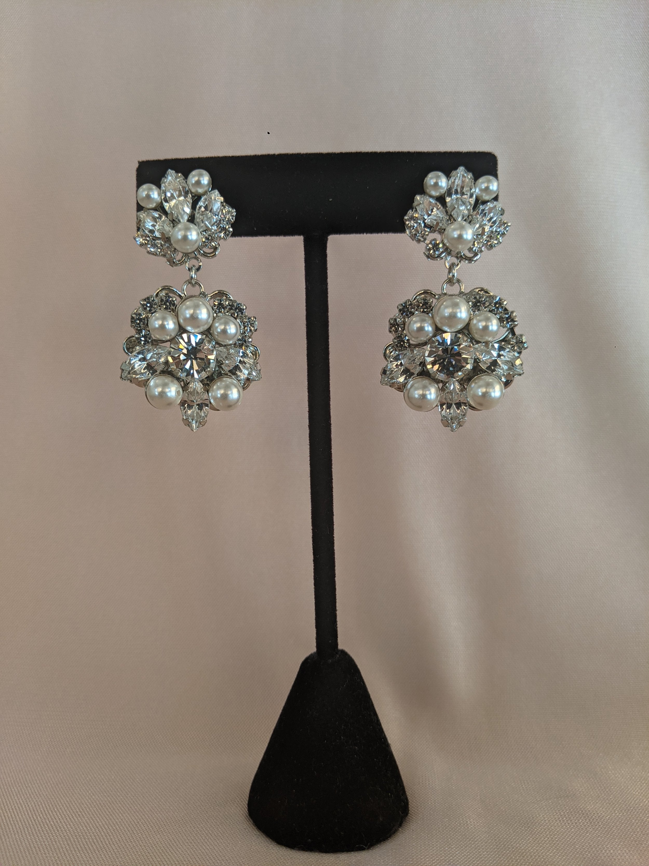 EA305 Silver Earrings