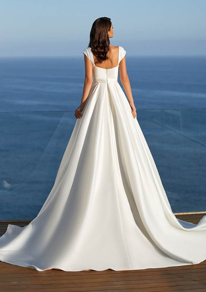 Pronovias Dominique