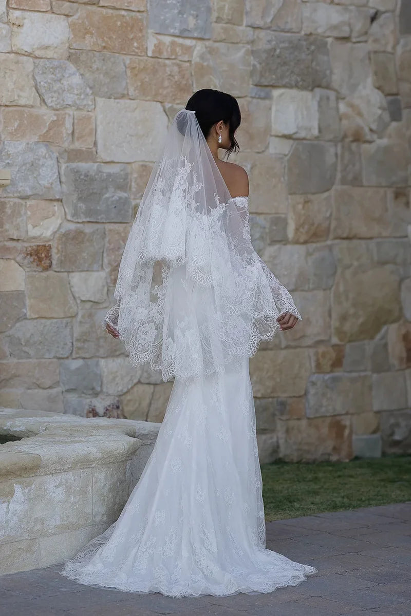Untamed Petals Keepsake Veil