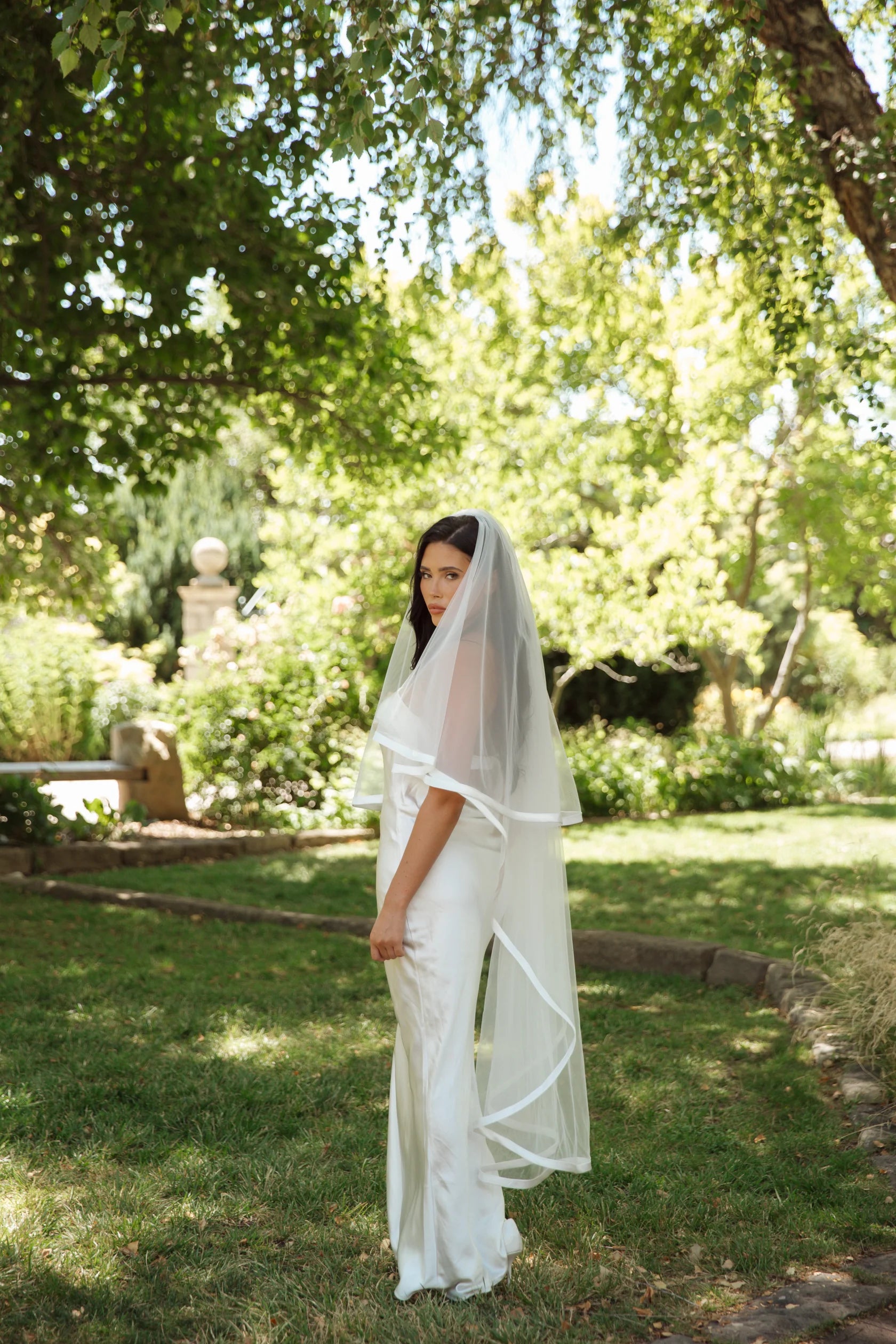 Heirloom VS25-016 Cathedral Veil