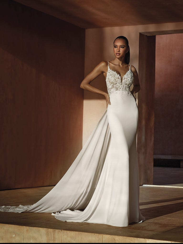 Pronovias Roman